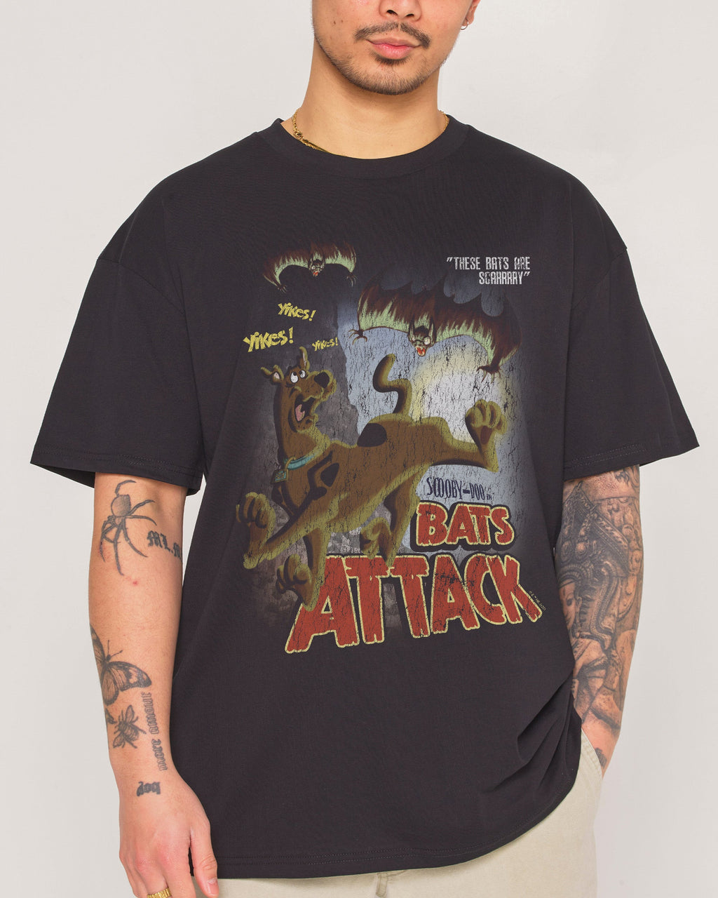 Scooby-Doo Bats Attack T-Shirt product image 1