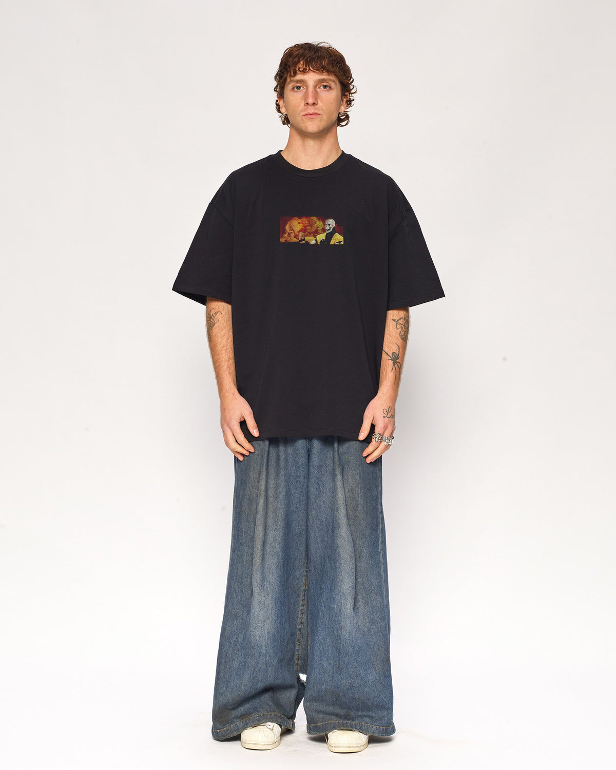 Mortal Kombat Banner Oversized Tee product image 5