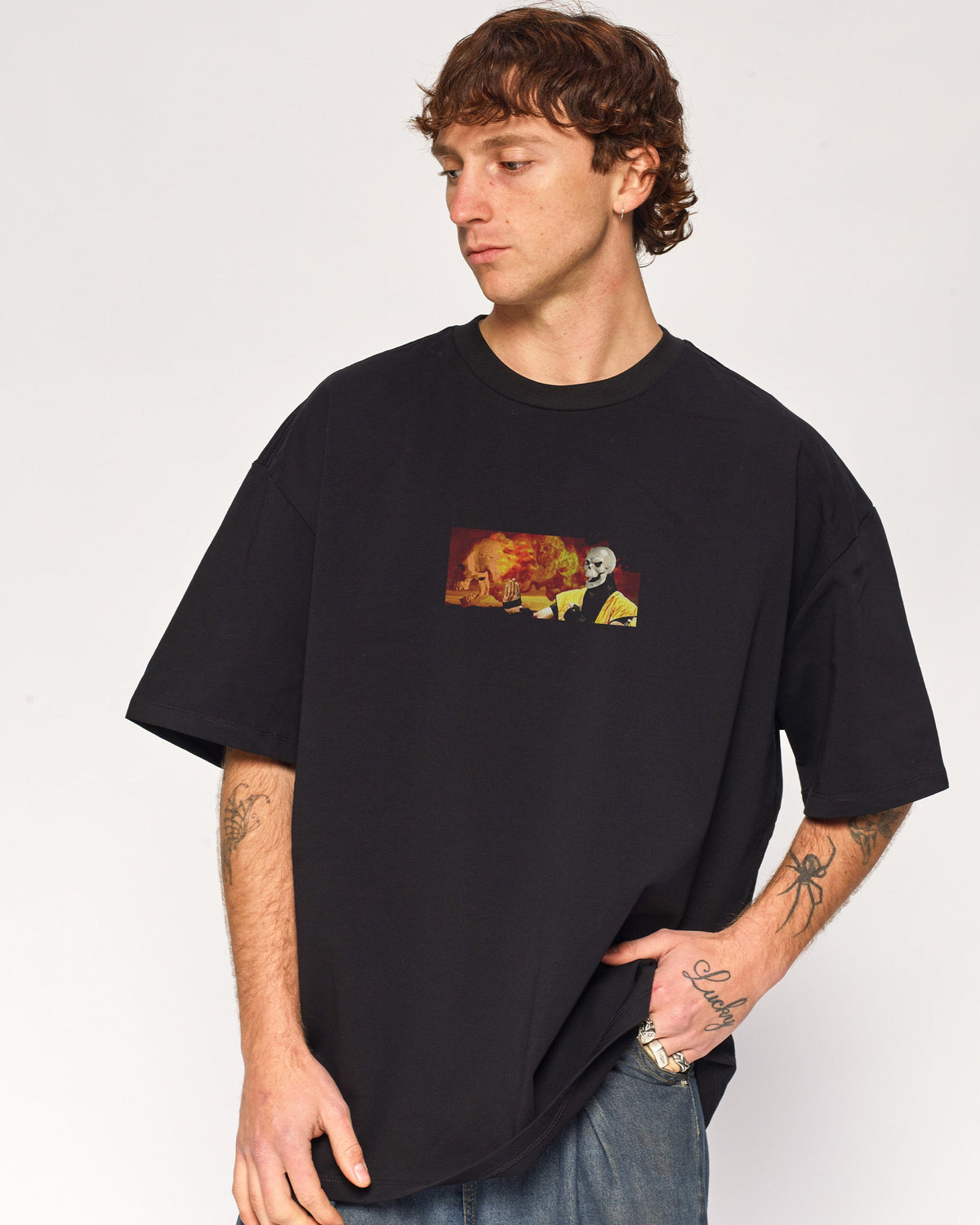 Mortal Kombat Banner Oversized Tee product image 3