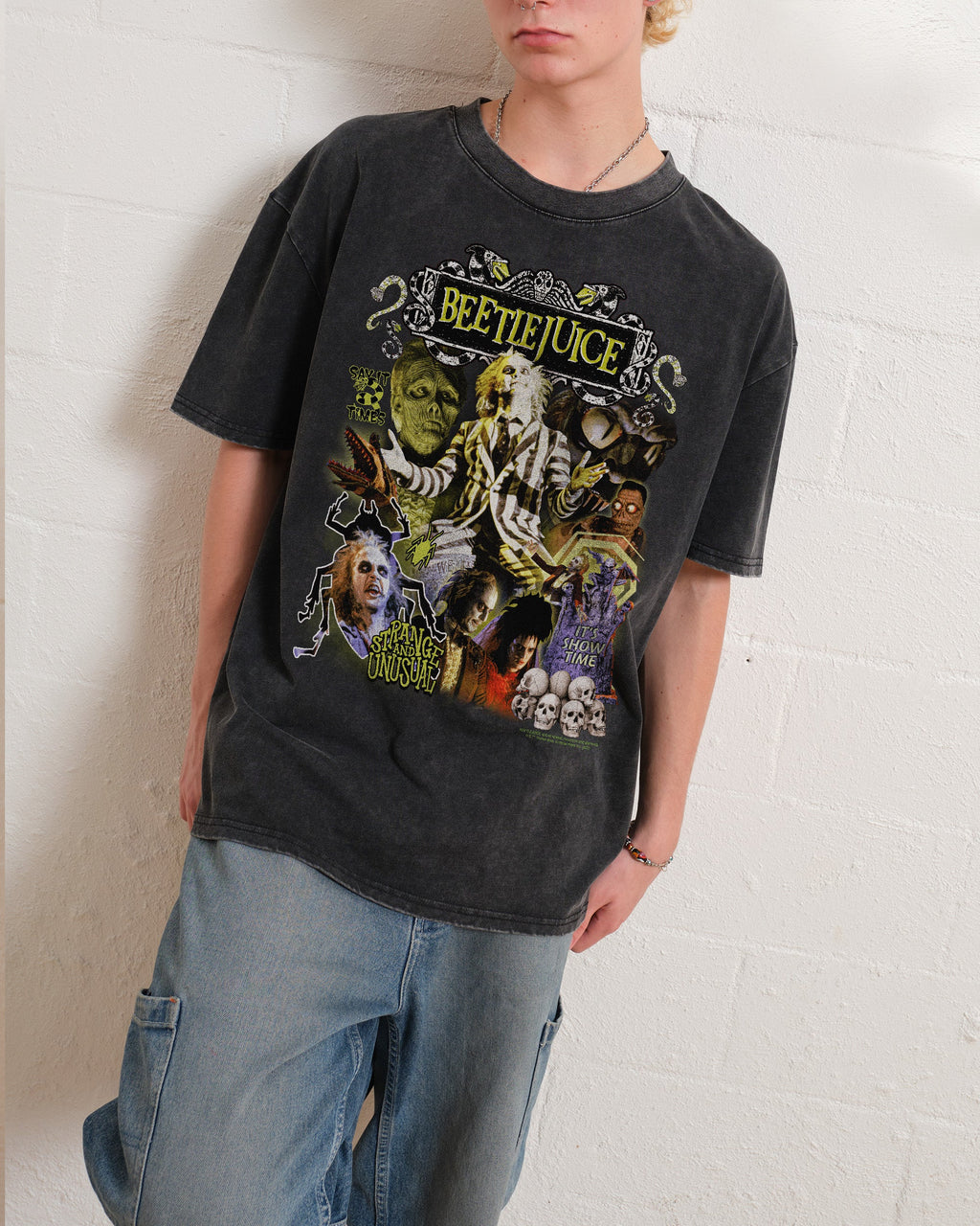 Beetlejuice Vintage Oversized Tee product image 3