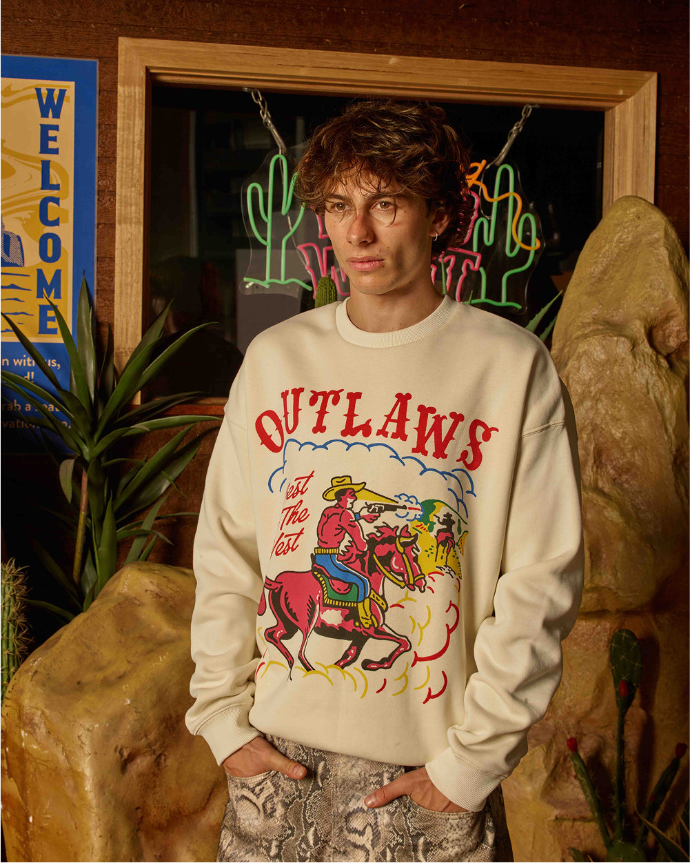 Outlaws Sweatshirt product image 8