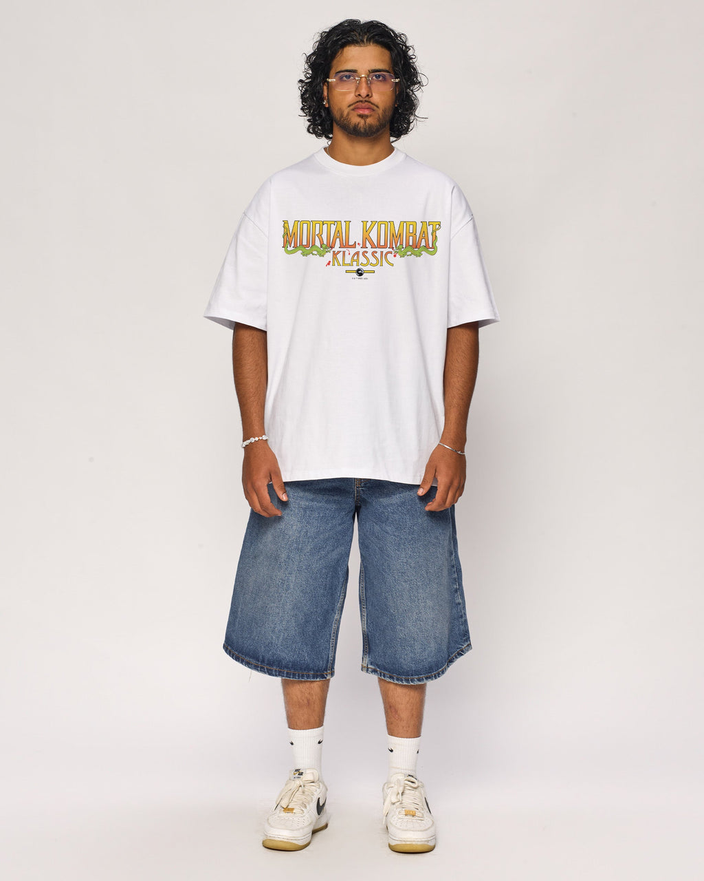 Mortal Kombat Klassic Logo Oversized Tee product image 3