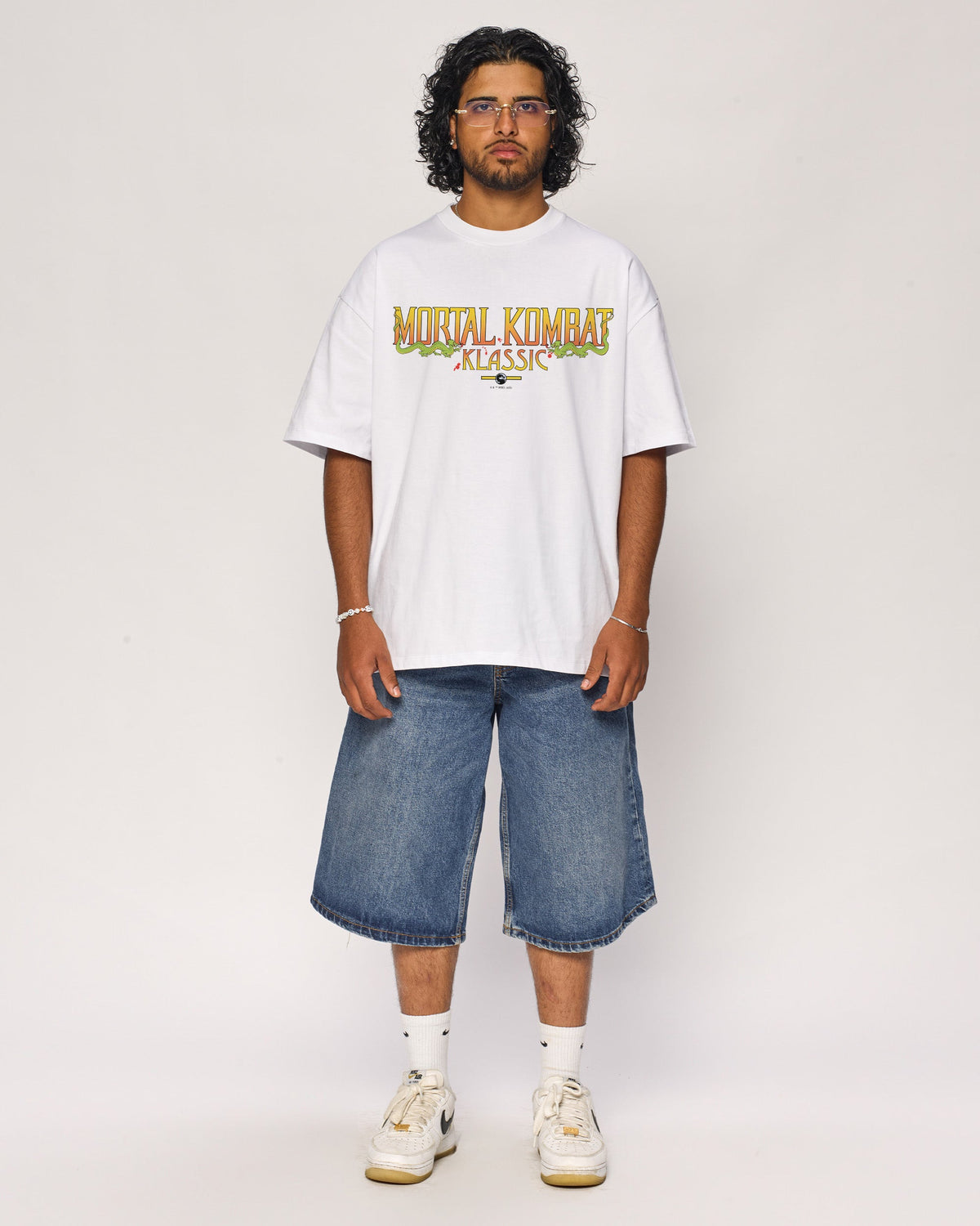 Mortal Kombat Klassic Logo Oversized Tee product image 3